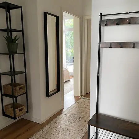 Grosse Design-wohnung Im Beliebtesten Stadtteil