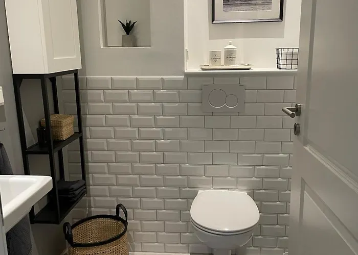 Grosse Design-wohnung Im Beliebtesten Stadtteil