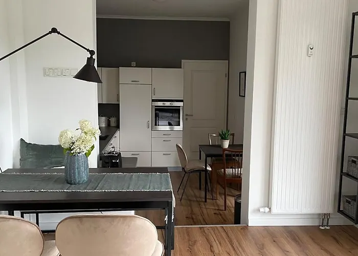 Grosse Design-wohnung Im Beliebtesten Stadtteil *