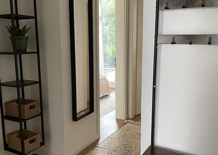 Grosse Design-wohnung Im Beliebtesten Stadtteil